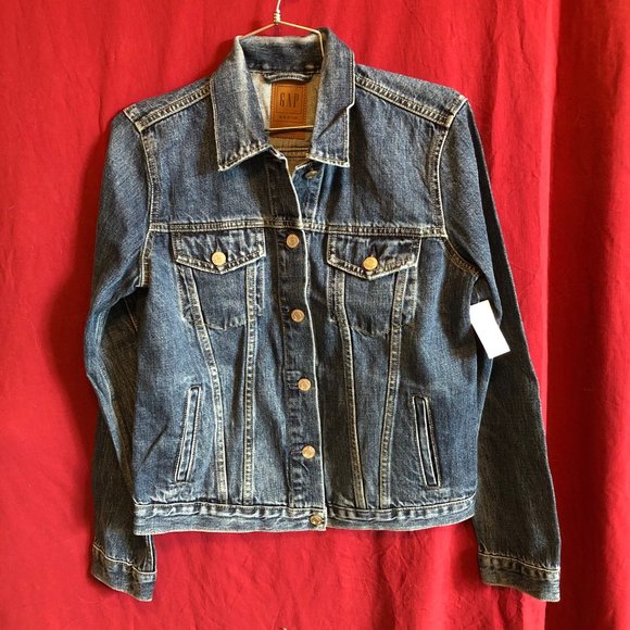 GAP WOMAN' S CLASSIC  DENIM JEAN JACKET SIZE SMALL NEW WITH TAGS - Picture 1 of 15